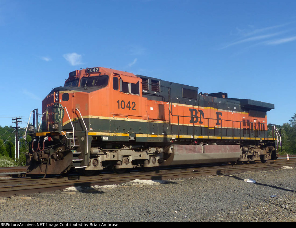 BNSF 1042